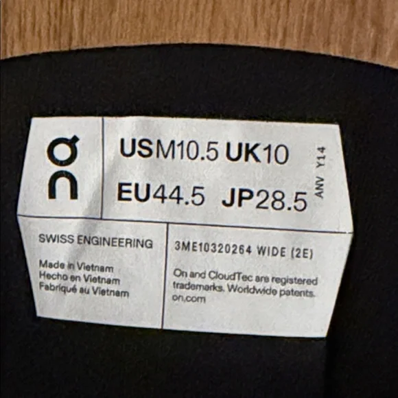 Men’s On CloudRunner 2 - Picture 10 of 10